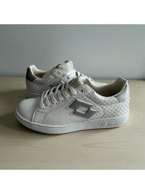 LOTTO Women's Lucky Star White Silver Leather Sneakers Trainers Sz 8.5 NEW NWOB